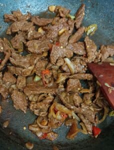 Tumis Sliced Beef Sebagai Food prep