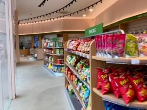 Rak Jajanan di Lokal Mart