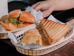 Foto dari media sosial instagram signor panino