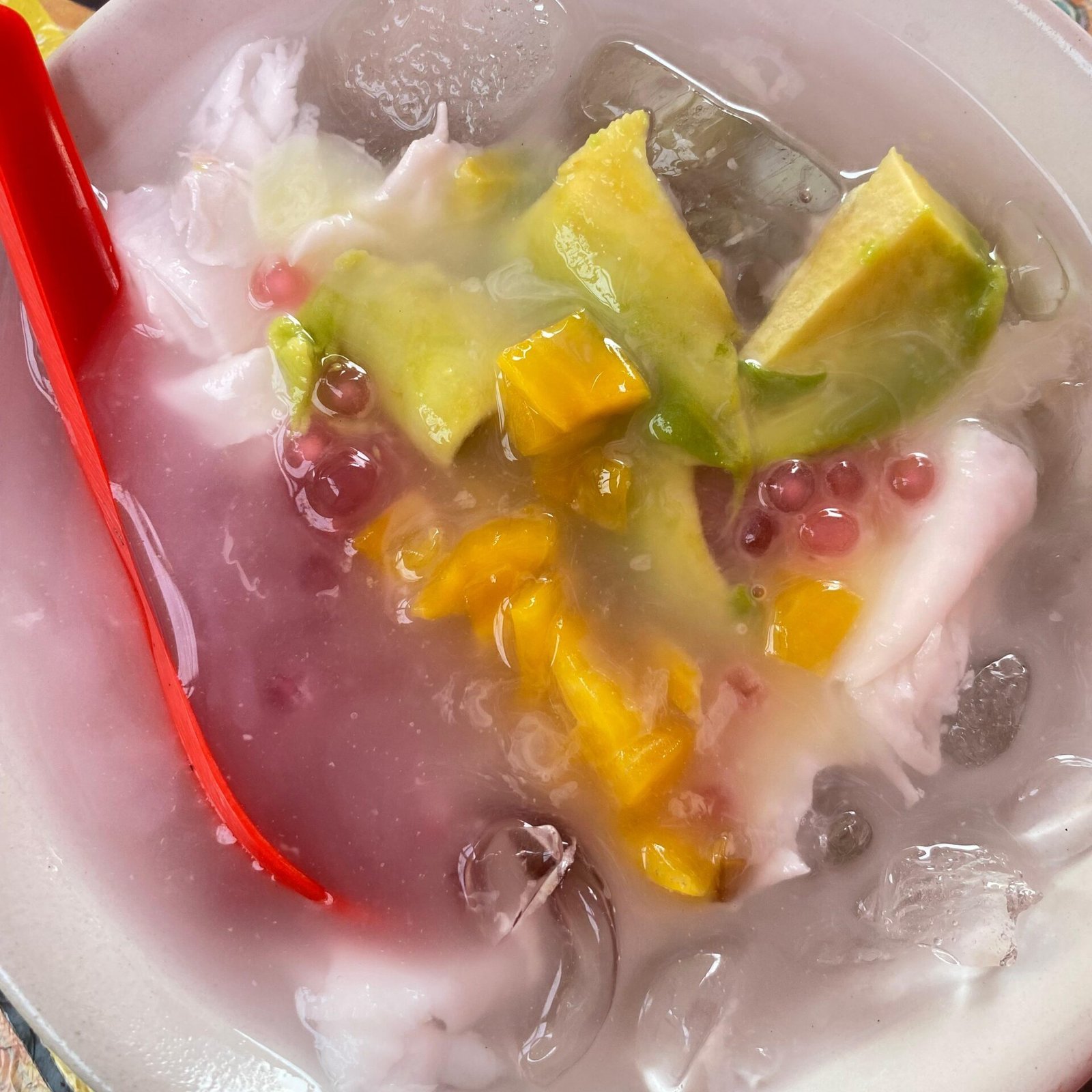 Es Oyen, Minuman Legendaris yang Selalu Menggoda di Tengah Cuaca Panas