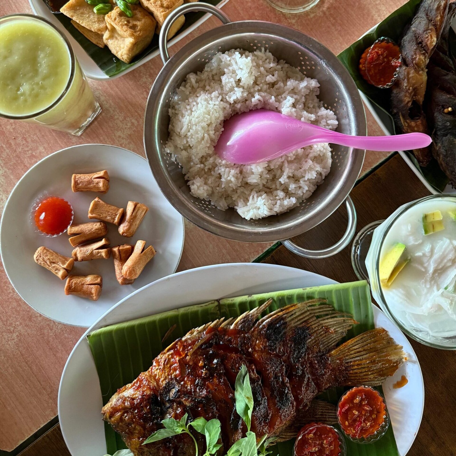 Lesehan D’Dadoz Blitar Sediakan Tempat Luas untuk Acara Nikahan, Wisuda, dan Ulang Tahun