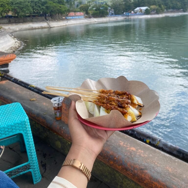 Sate Kelinci Sarangan, Kuliner Khas Pegunungan yang Selalu Menggugah Selera