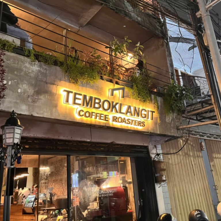tembok langit