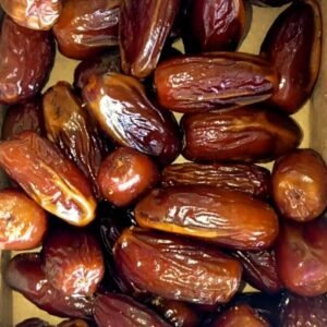 Si Kecil yang Padat Nutrisi: Dari Energi Instan Hingga Solusi Pencernaan Saat Bulan Ramadhan