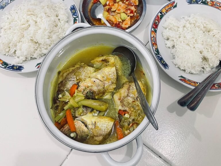 Ikan Kuah Kuning: Inovasi Ekonomi Kreatif dan Gastrodiplomacy Indonesia