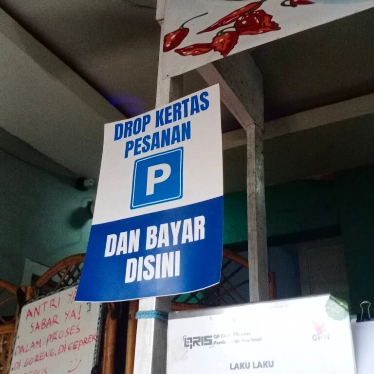 Dapur yang Disetir Gadget: Mengintip Kedaulatan UMKM Kuliner di Bawah Kendali Algoritma Digital