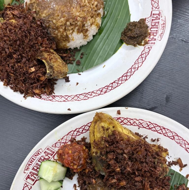 Ayam Kecombrang Warung Taburai Malang Bikin Ketagihan, Resep Warisan Keluarga Praz Teguh Hadirkan Rasa Masakan Rumahan